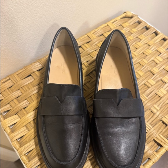 Banana Republic Black Leather Loafers - Picture 3 of 5
